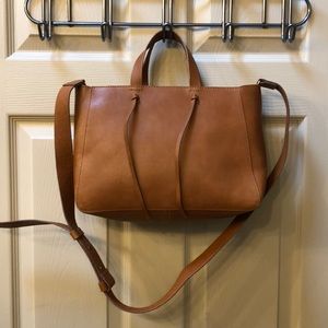 Madewell the elsewhere tie crossbody tote in leather